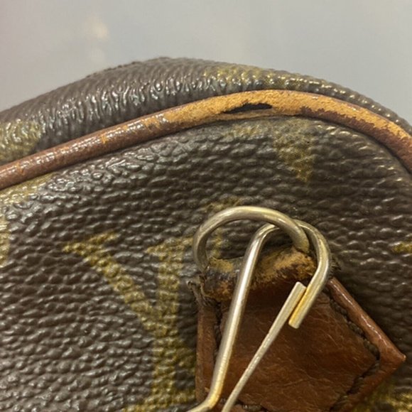 Authentic LOUIS VUITTON Danube Shoulder Bag Monogram Leather Brown - Picture 6 of 16